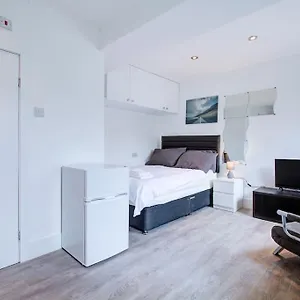  Apartment Comfy Lewisham Studio: Access & Free Parking United Kingdom